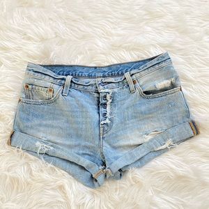 Levi’s Micro Jean Shorts!